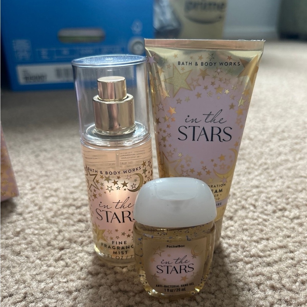 🚫 SOLD ON M E R C A R I Bath and Body Works In the Stars Travel Size set